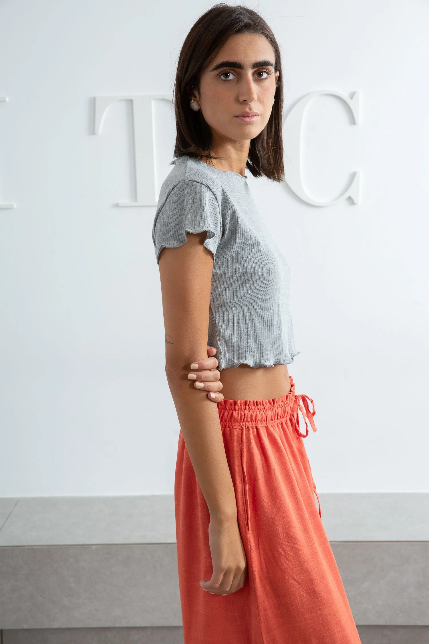 Ribbed Cropped T-shirt - Cozy