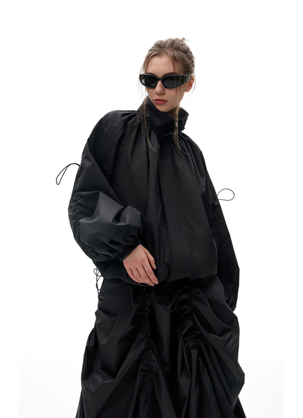 Windproof and waterproof pleated jacket