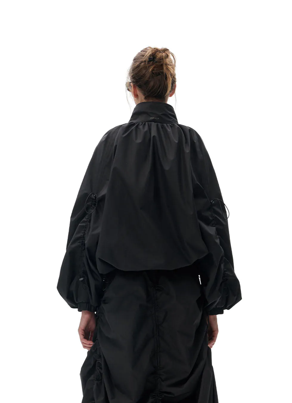 Windproof and waterproof pleated jacket